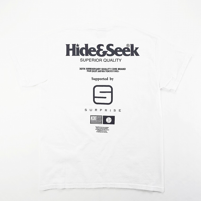 HideandSeek x “SURPRISE” 30th S/S Tee *ホワイト*