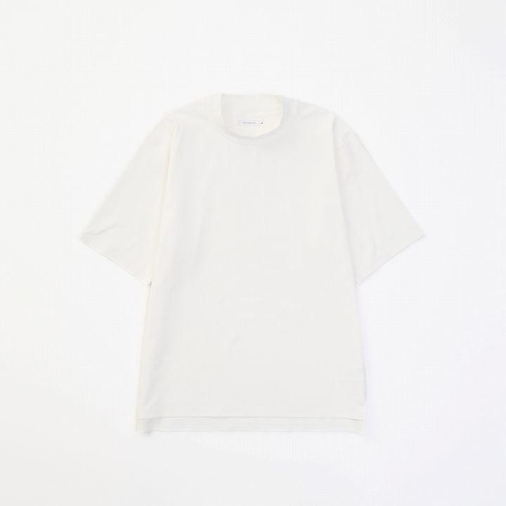 SEAMLESS MOCK NECK TEE *ホワイト*
