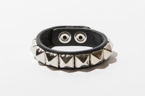 BxH DOUBLE STUDS WRISTBAND *ブラックxシルバー*