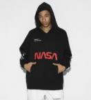 NASAコラボ BACK PHOTO LOGO Hoodie[LEC801]ブラック