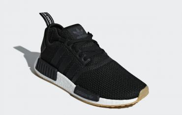 NMD R1 *コアブラック*