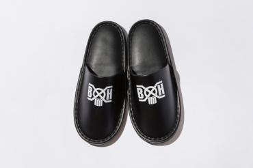 BxH LOGO SLIPPER *ブラック*