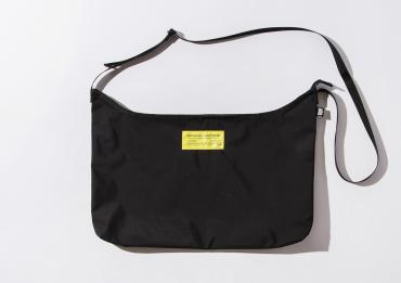 BxH THREE LAYER BIG SHOULDER BAG *ブラック*