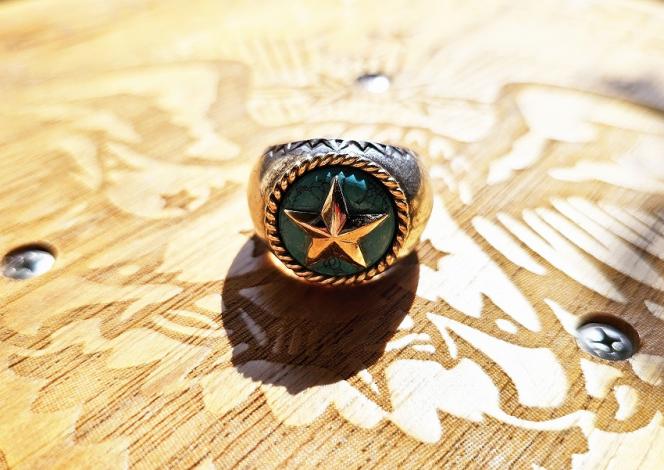 STAR RING GOLD/WHIZ HOME MADE