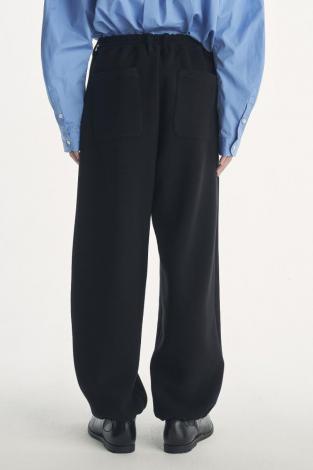 TECH SWEAT PANTS / BLACK