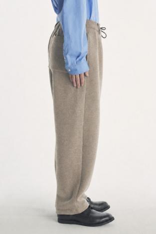 TECH SWEAT PANTS / MOCA