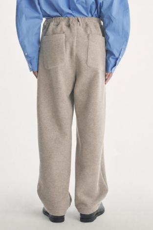 TECH SWEAT PANTS / MOCA