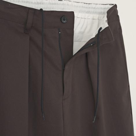 EASY CHINO SLACKS / BROWN