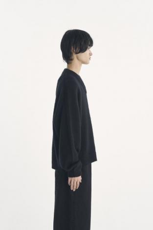 RACCON V-NECK KNIT / BLACK