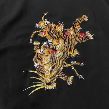 Tiger embroidery Open collar shirt *Black*