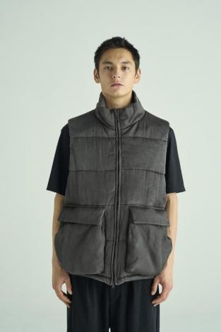 VINTAGE EFFECT PADDED VEST *ブラック*