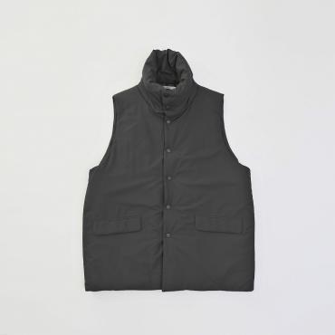 LIGHT DOWN VEST *ブラック*