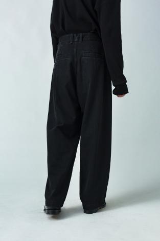 WIDE DENIM SLACKS *ブラック*