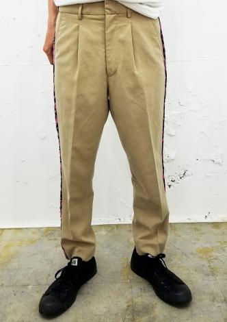 LEOPARD LINE EASY SLACKS *ベージュ×ピンク系ヒョウ柄/レッド*