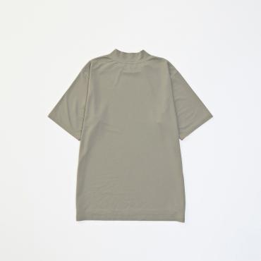 MOCK NECK TEE *オリーブ*