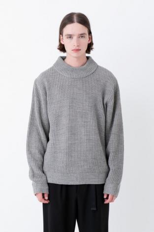 MOCK NECK KNIT *ブラウン*