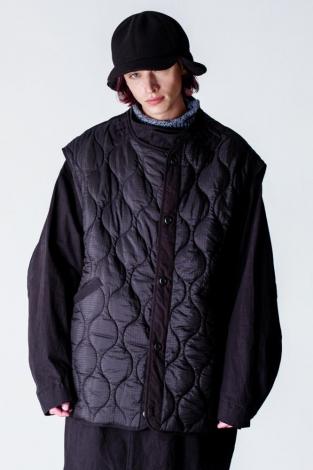 QUILTED BIG VEST *ブラック*