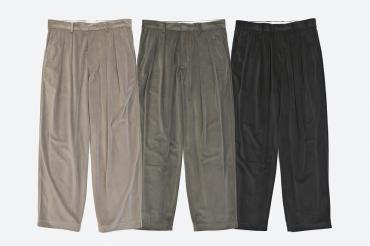 VELOR WIDE SLACKS *ブラック*