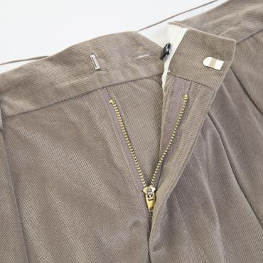 VELOR WIDE SLACKS *ベージュ*