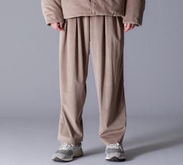 VELOR WIDE SLACKS *ベージュ*