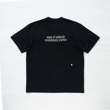 CIRCLE POCKET TEE BACK PRINT *ブラック*