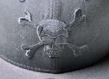 B×H NEW ERA 59fifty SKULL *ブラック×ブラック*