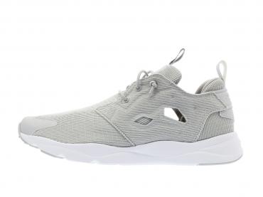 Reebok FURYLITE AOM *グレー×ホワイト*