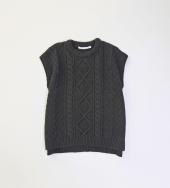CABLE KNIT VEST *ブラック*