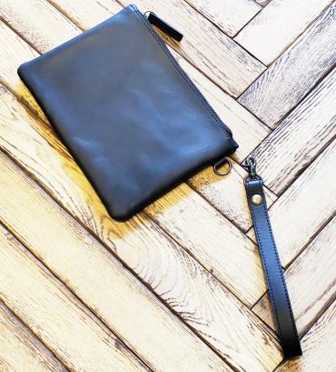 Leather Clutch Bag(M)   *ブラック*