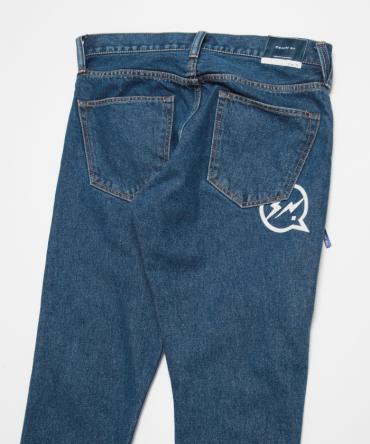 Stone washed taperd denim pants