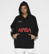 NASAコラボ BACK PHOTO LOGO Hoodie[LEC801]ブラック