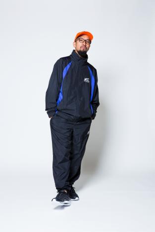 NYLON TRACK JACKET *ブラック*