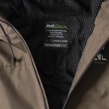 MOUNTAIN PARKA / KHAKI