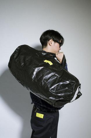 BxH CHEMICAL BUM TRAVEL BAG