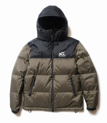 NANGA HOODED DOWN JACKET / O.D.