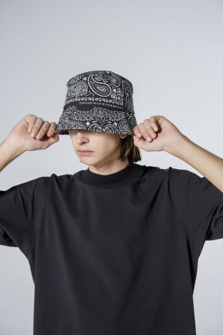 ×HAV-A-HANK×CA4LA / PAISLEY BUCKET HAT *ブラック*