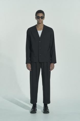 COLLARLESS WOOL JACKET *BLACK*