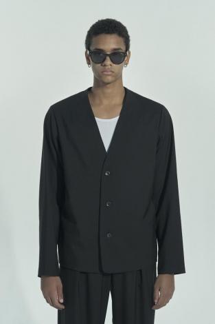 COLLARLESS WOOL JACKET *BLACK*